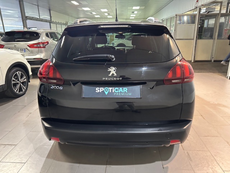 PEUGEOT 2008 1.6 BlueHDi 100ch Style