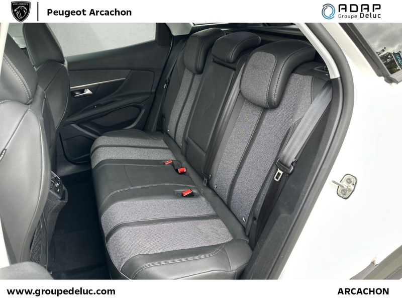 PEUGEOT 3008 HYBRID 225ch Allure e-EAT8