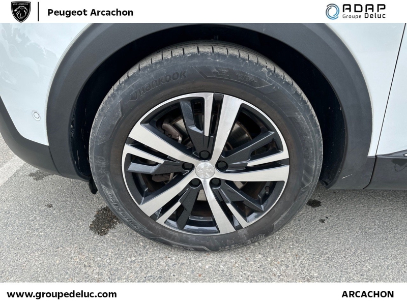 PEUGEOT 3008 HYBRID 225ch Allure e-EAT8