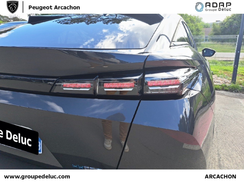 PEUGEOT 408 PHEV 225ch Allure Pack e-EAT8