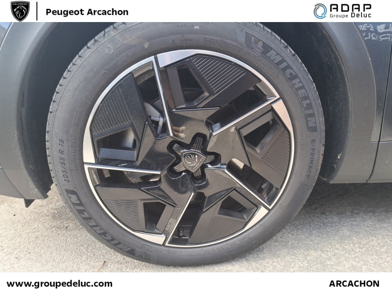 PEUGEOT 408 PHEV 225ch Allure Pack e-EAT8