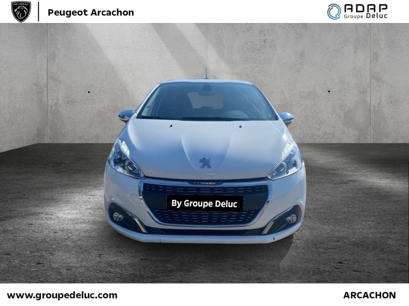 PEUGEOT 208 1.2 PureTech 82ch E6.c Signature 5p