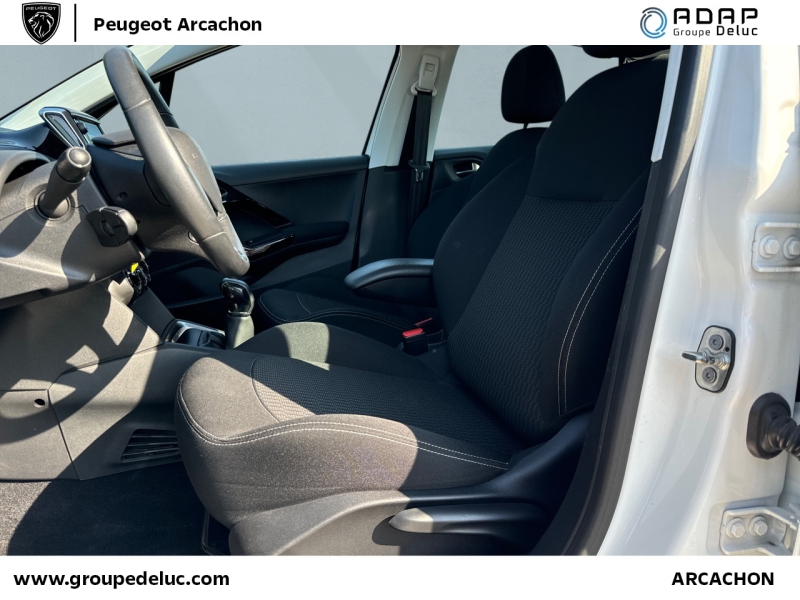 PEUGEOT 208 1.2 PureTech 82ch E6.c Active Business S&S 5p