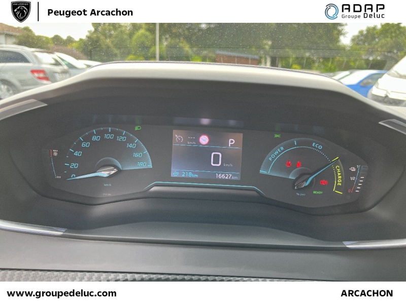 PEUGEOT 208 e-208 136ch Style