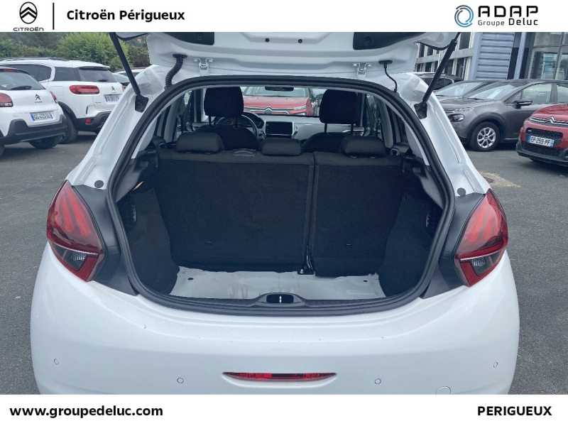 PEUGEOT 208 1.2 PureTech 82ch Style 5p