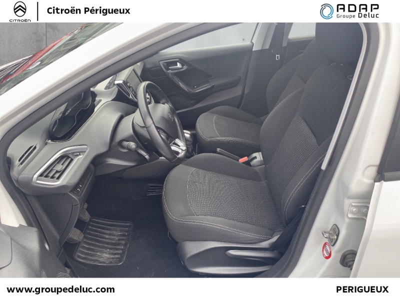 PEUGEOT 208 1.2 PureTech 82ch Style 5p