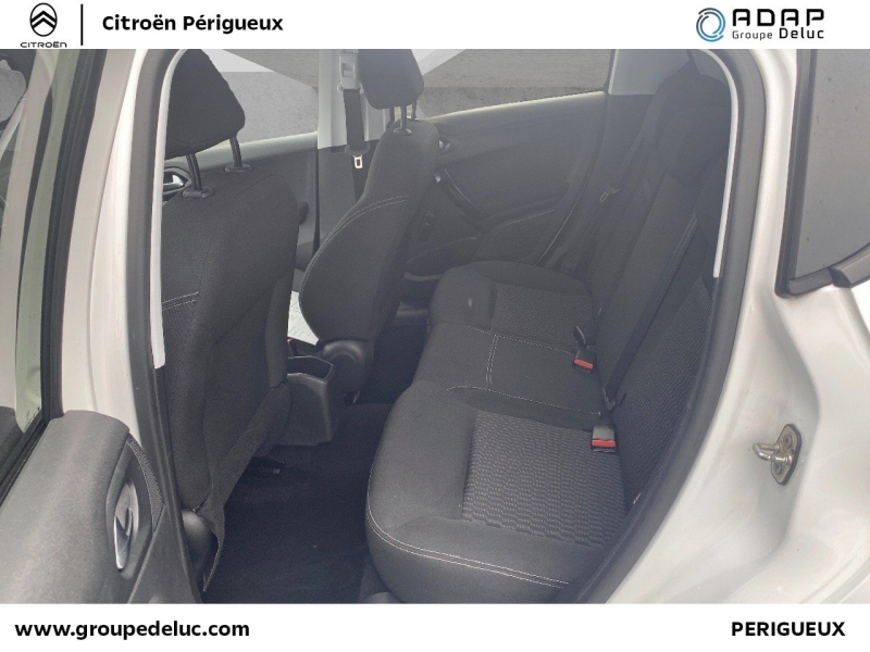 PEUGEOT 208 1.2 PureTech 82ch Style 5p