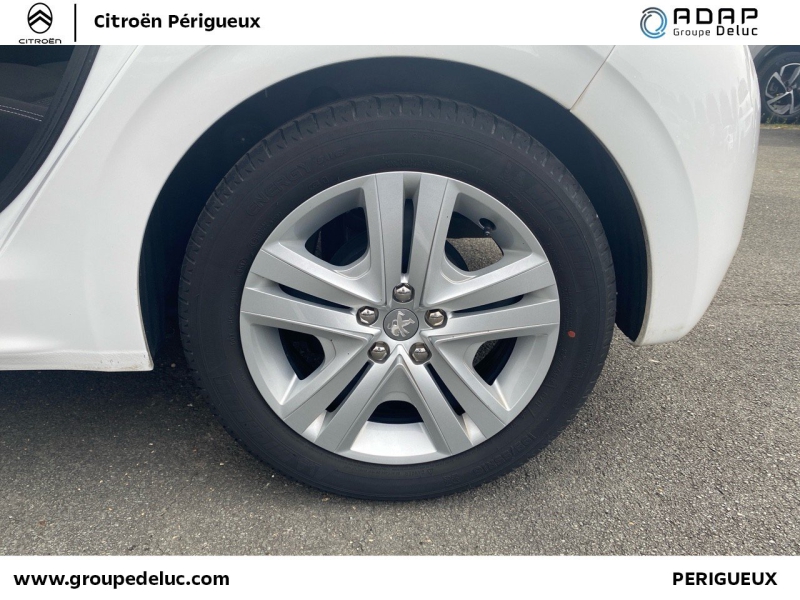 PEUGEOT 208 1.2 PureTech 82ch Style 5p